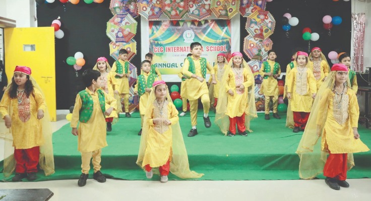 Rajasthan : भारतीय संस्कृति के रंग में रंगा सीएलजी स्कूल