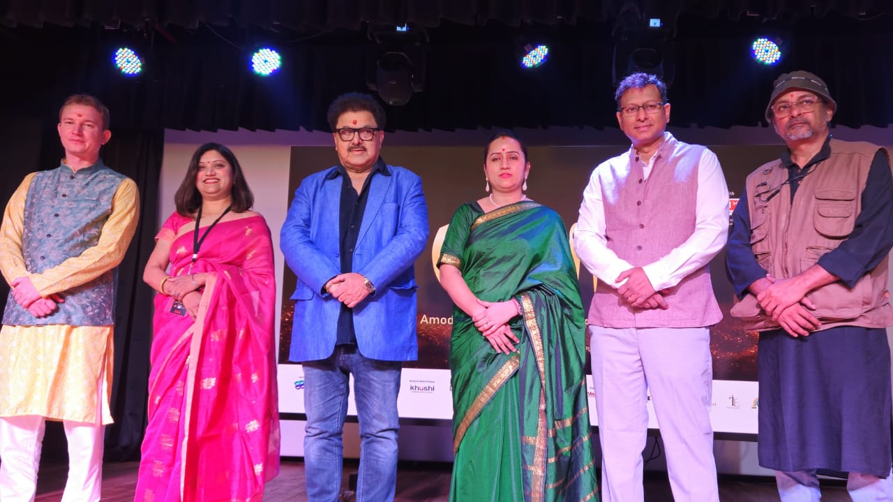 जयपुर: अमोदिनी फिल्म फेस्टिवल के दूसरे दिन फिल्म निर्देशक अशोक पंडित ने सिनेमा पर डाला प्रकाश