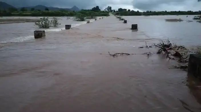 Sirohi Rain: भादो में सावन से बरस रहे बादल, नदी नाले उफान पर