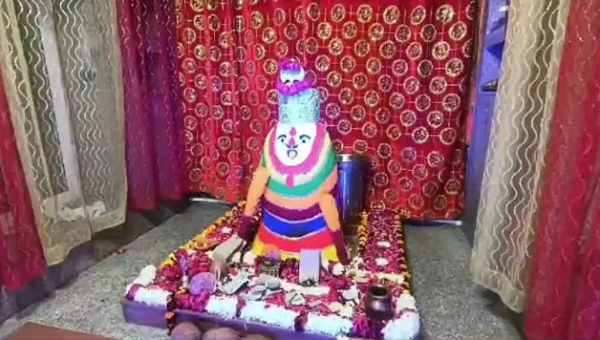 पेच के बालाजी मंदिर में मनाया पोष बड़ा महोत्सव, चढ़ाया ऊनी चोला