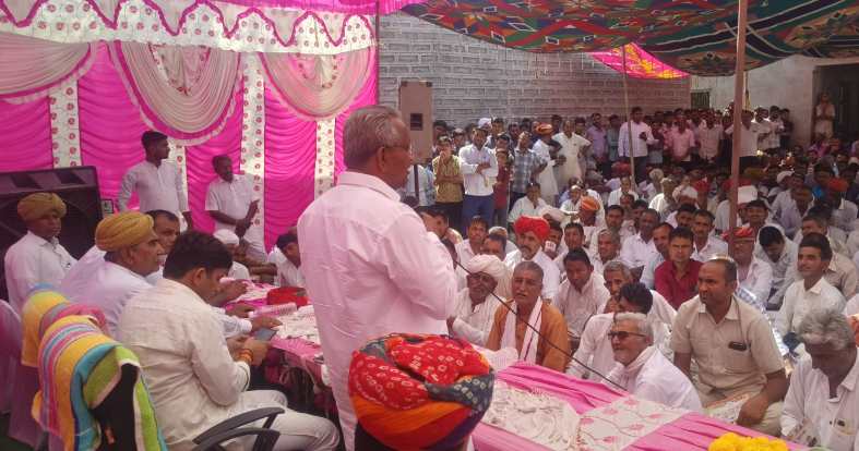 चौहटन विधायक Aaduram Meghwal ने होली स्नेह मिलन कार्यक्रम में जनता से किया संवाद