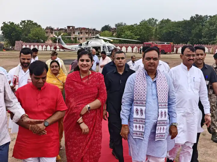CM Bhajanlal Sharma पहुंचे राजसमंद, MLA दीप्ति माहेश्वरी ने की अगवानी