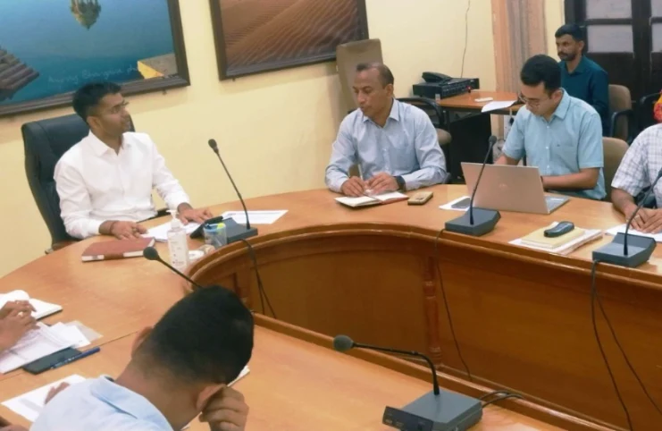 नवाचारों का प्रयोग करते हुए रोडमैप तैयार कर कार्यों में प्रगति लाना करें सुनिश्चित - जिला कलक्टर