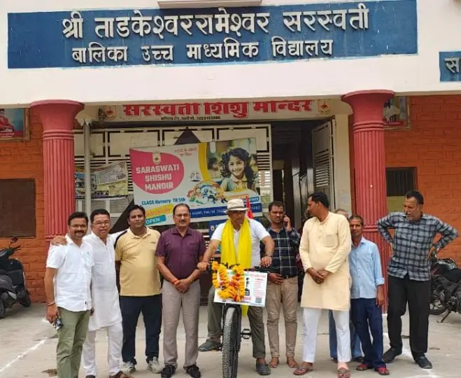 मोदी के नौ संदेशों संग Deepak Sharma साइकिल यात्रा पर निकले