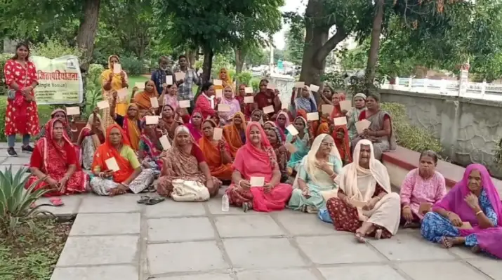 Rajsamand में अपराजिता परियोजना के तहत एकल महिलाओं ने चलाया पोस्टकार्ड अभियान