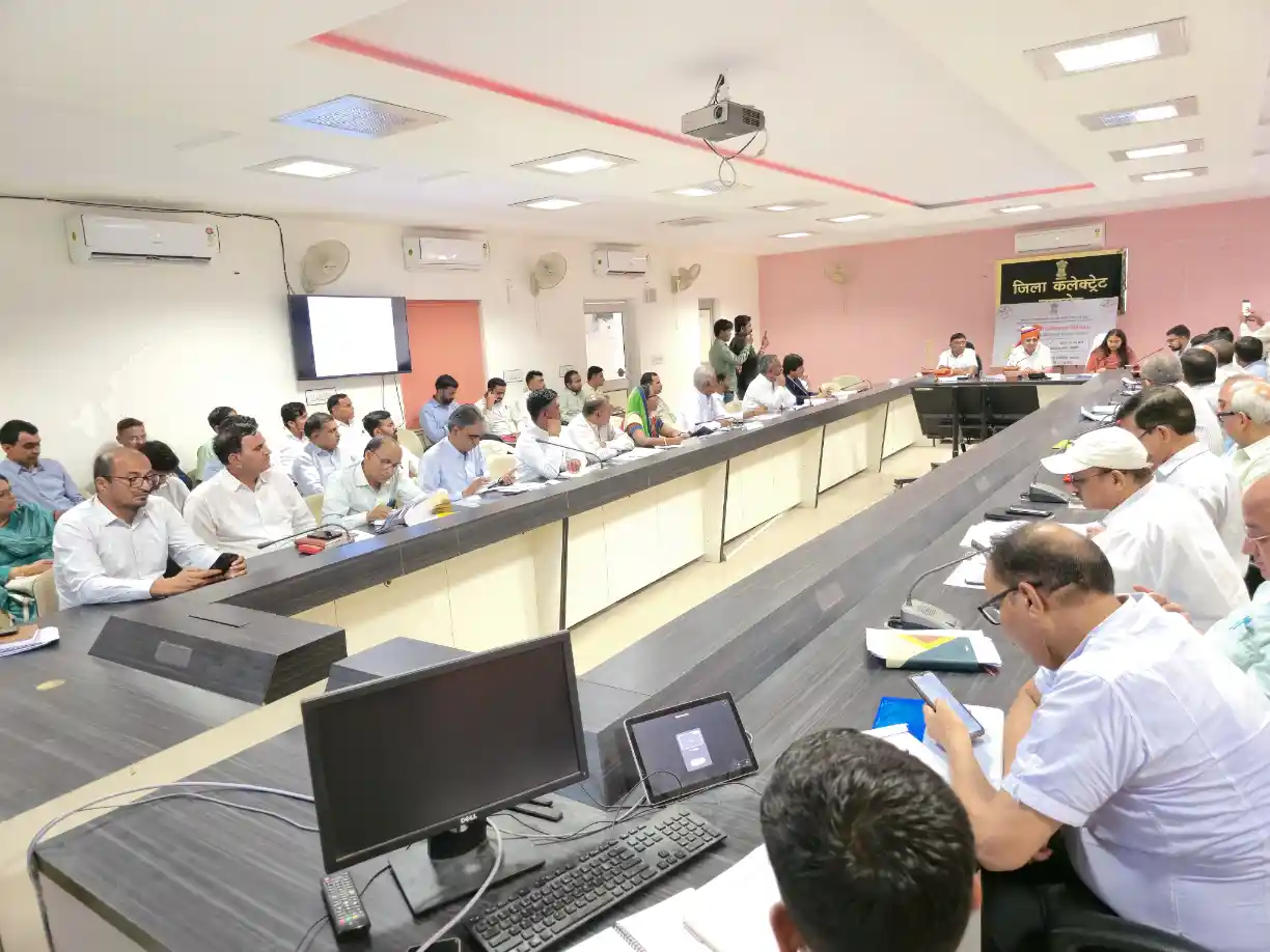 Barmer: बिना कनेक्शन भेजे गए बिल पर सांसद नाराज़, जेजेएम में भी खामियां उजागर