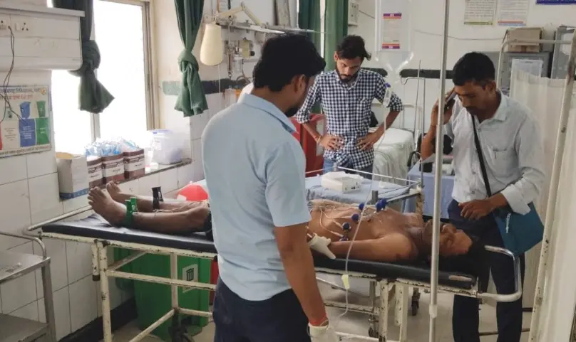 Pali: 33 केवी लाइन का फ्यूज ठीक करते समय संविदा कर्मचारी को लगा करंट, 50% झुलसा