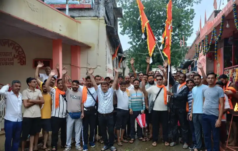 Sanderao से परशुराम महादेव दर्शनार्थ पैदल यात्रा गाजों बाजों के साथ हुआ रवाना