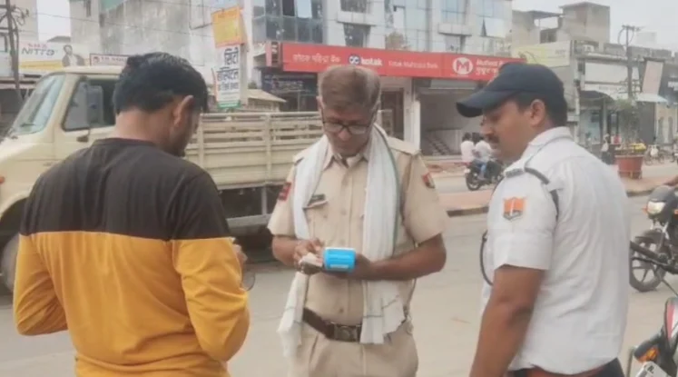 Pali: यातायात पुलिस को मिली हाईटेक ई-प्रोस मशीनें, ट्रैफिक चालान अब तुरंत और पारदर्शी ढंग से