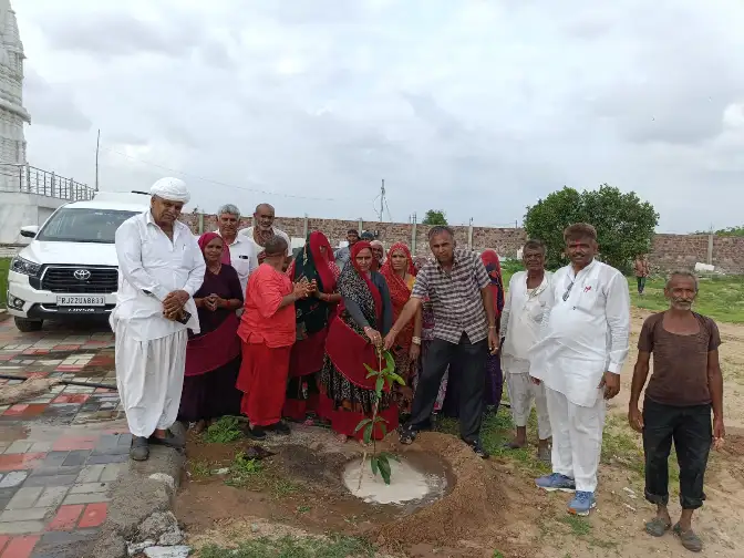 Pali: अर्बुदा देवी धाम में गुरुपूर्णिमा की तैयारियां, मंदिर में पौधारोपण