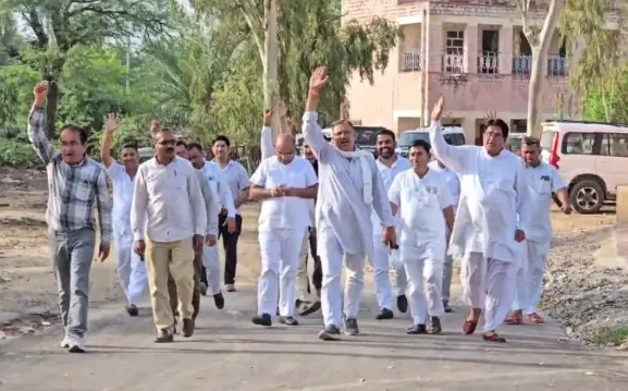 Barmer : ठेकेदारों ने मांगे पूरी नहीं होने पर काम बंद करने की दी चेतावनी, भेजा ज्ञापन
