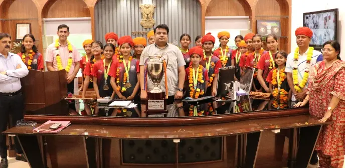रिपोर्ट