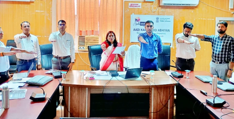 "Rajsamand के आदिवासी अंचलों में सरकारी योजनाएं पहुँचाने में 'आदि कर्मयोगी' होंगे मददगार" 4 WhatsApp Image 2025 09 01 at 3