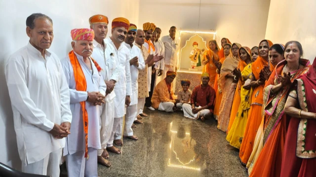 Bhilwara : रामायण मंडल सांगानेर द्वारा शारदीय नवरात्रि में चल रहा अखंड रामचरितमानस पाठ 10 WhatsApp Image 2025 09 23 at 5 2