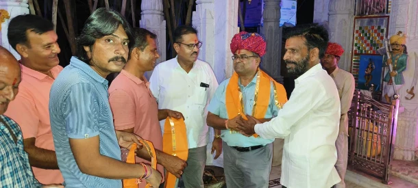 Rajesamand: चमत्कारी चामुंडा माता मंदिर में उमड़ा जनसमूह, नवरात्रि में गरबा-गवरी ने बांधा समां 3 WhatsApp Image 2025 09 26 at 3