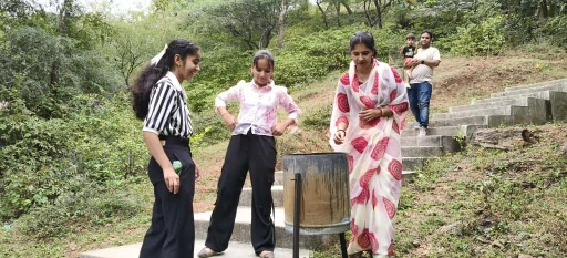 Rajsamand : 2500 फीट ऊँचाई से गूंजा स्वच्छता का संकल्प – सेंड माता पहाड़ी पर 'स्वच्छमय जयते 3 WhatsApp Image 2025 09 29 at 1