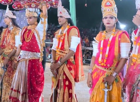 Reveder : महाकाली मां का विकराल रूप धारण कर आने से लोग हुए मोहित 4 WhatsApp Image 2025 10 04 at 5 3
