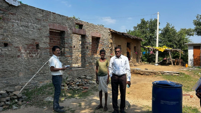Rajasamand : प्रधानमंत्री आवास योजना ग्रामीण: राजसमंद में आवासों का औचक निरीक्षण अभियान प्रारंभ 4 WhatsApp Image 2025 10 15 at 4 3