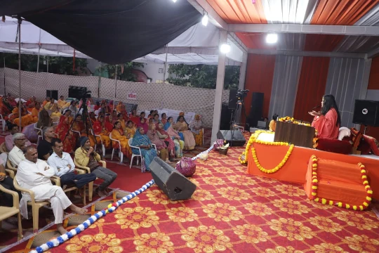 Rajsmand : सूक्ष्म अभिमान भी पतन का कारण बन जाता है -Sadhvi Suhriday Giri 6 WhatsApp Image 2025 10 27 at 5 4