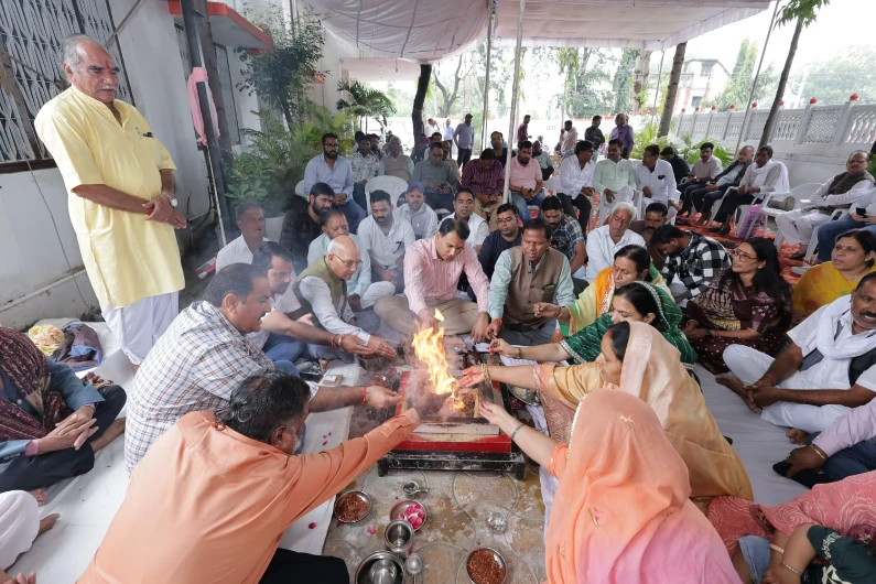 Rajsamand : श्रद्धांजलि और सेवा के साथ मनाई गई किरण माहेश्वरी सेवा जयंती 14 WhatsApp Image 2025 10 29 at 6 2