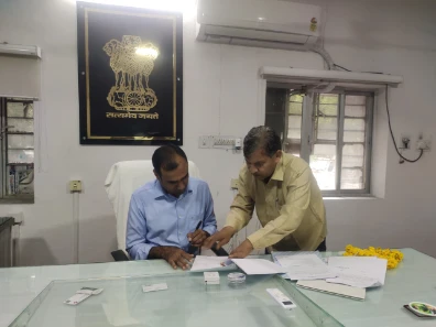 Bhilwara : सरकार की मंशानुरूप टीम भावना से होगा स्वास्थ्य सेवाओं का क्रियान्वयन: CMHO Dr. Ramkesh Gurjar 9 WhatsApp Image 2025 10 30 at 5 1