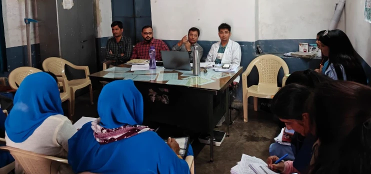 Rajsamand : देवगढ़ के लसानी सैक्टर की बैठक में CMHO ने दिये निर्देश 19 WhatsApp Image 2025 10 31 at 4 2