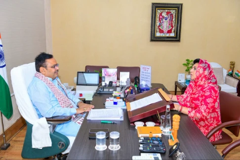 Rajsamand : मुख्यमंत्री भजनलाल शर्मा से सांसद महिमा कुमारी मेवाड़ ने की भेंट 23 WhatsApp Image 2025 10 31 at 4