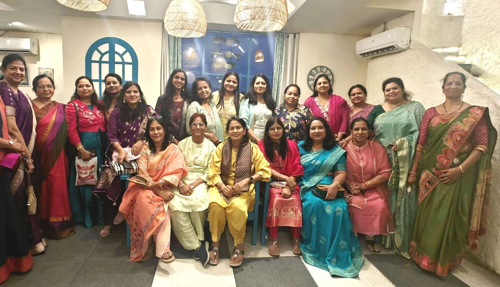 Bhilwara : सेवा भाव को समर्पित अखिल भारतीय महिला अग्रवाल सम्मेलन ने मनाया रंगारंग दीवाली स्नेह मिलन 2 WhatsApp Image 2025 11 04 at 6